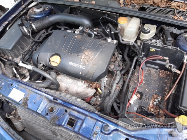 Samochód osobowy OPEL VECTRA II 1.8 